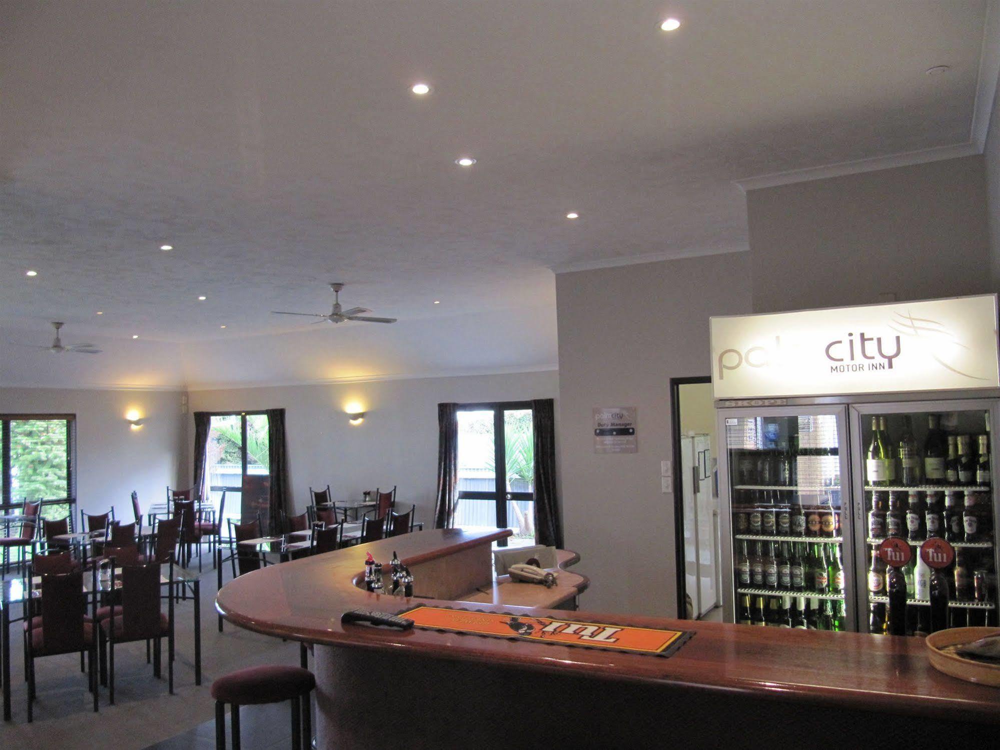 Palm City Motor Inn Napier Zewnętrze zdjęcie