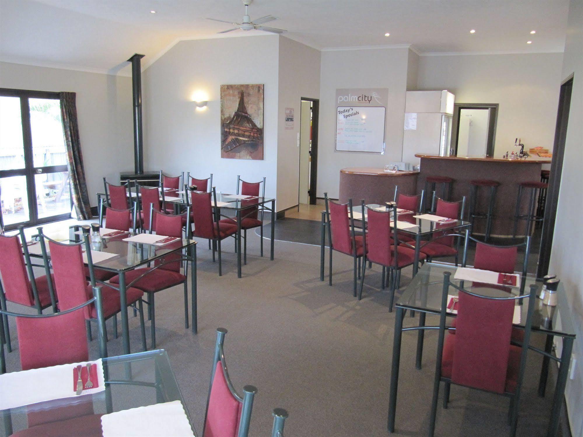 Palm City Motor Inn Napier Zewnętrze zdjęcie